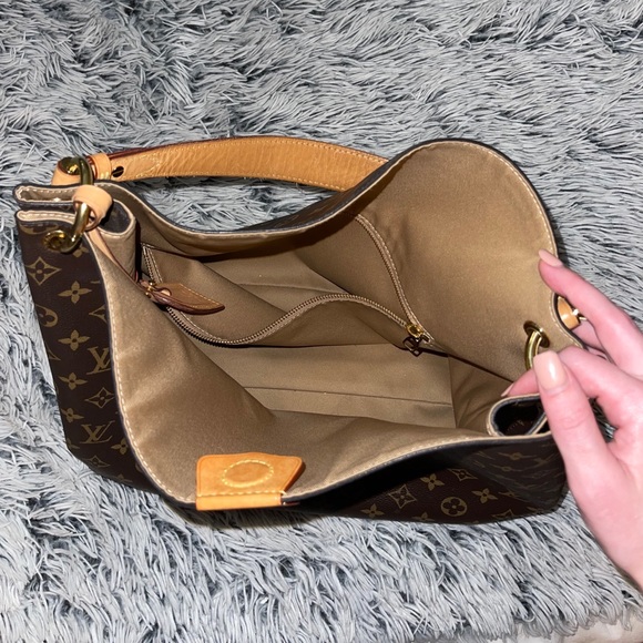 Louis Vuitton Graceful MM tote - Picture 8 of 12